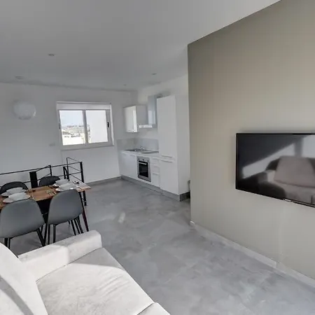 Modern Penthouse Close To The Sea Gzira