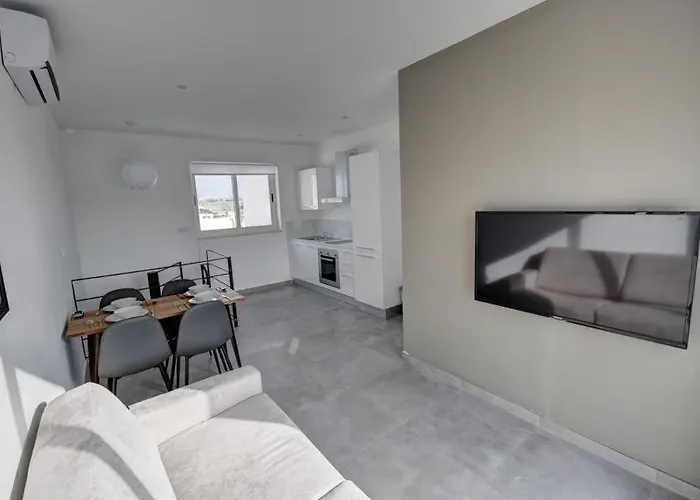 Modern Penthouse Close To The Sea Gzira